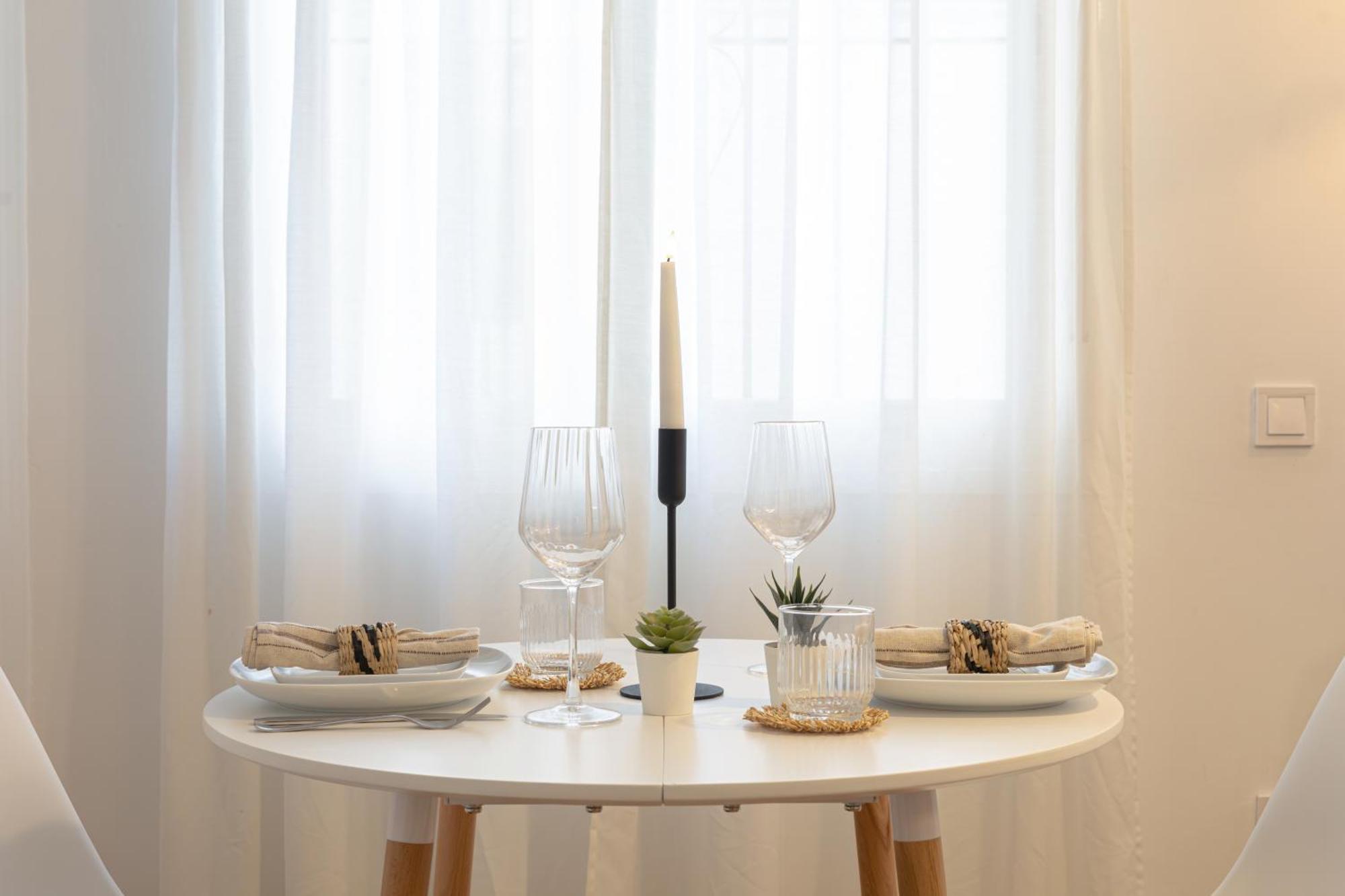 Nordik Apartments Urban - Perchel "Skogar" Malaga Luaran gambar